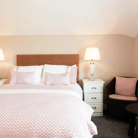 Dillon's Bar & Bistro