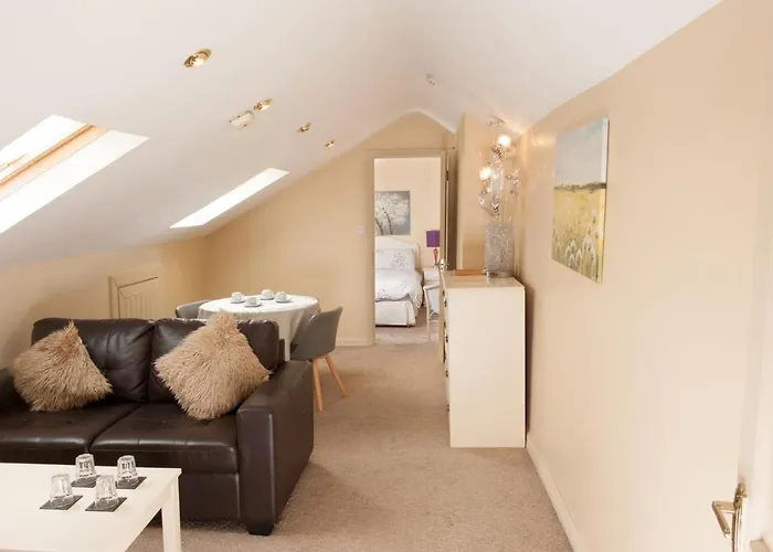 Dillon's Bar & Bistro ホテル